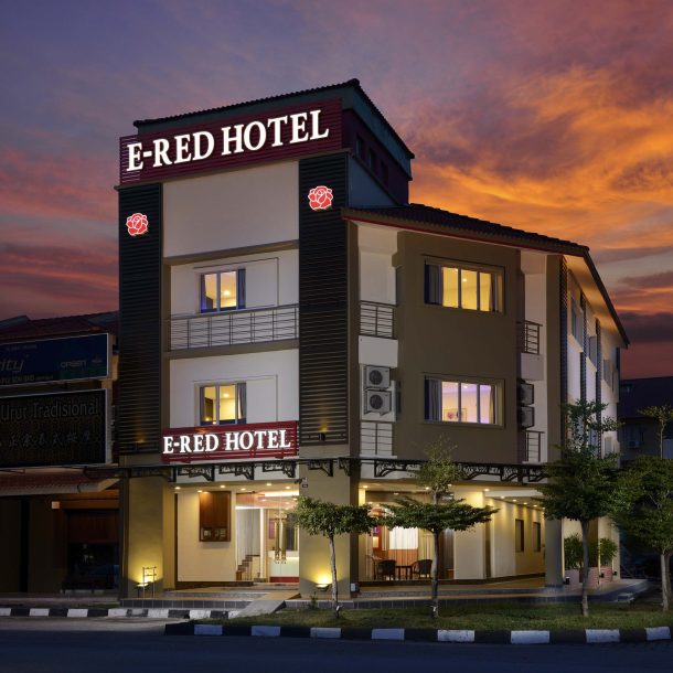 About Us – E-Red Hotel